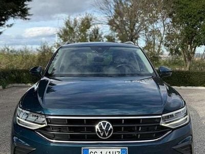 Usata VW Tiguan Life 150 CV (110 kW) 2021 Blu/azzurro SUV