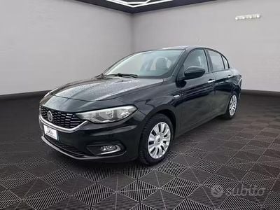 Usata Fiat Tipo Easy 120 CV (88 kW) 2017 Blu Berlina