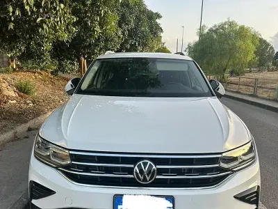 Usata VW Tiguan Elegance 150 CV (110 kW) 2021 Bianco SUV