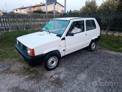 Usata Fiat 750 34 CV (25 kW) 1987 Bianco Berlina