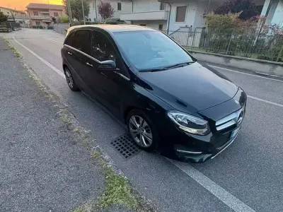 Usata Mercedes B200 2015 Monovolume