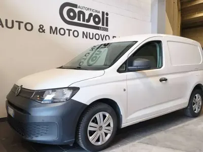 Usata VW Caddy 102 CV (75 kW) 2021 Bianco Monovolume