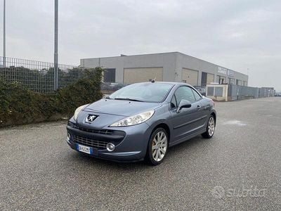 Usata Peugeot 207 CC 120 CV (88 kW) 2007 Grigio Cabrio