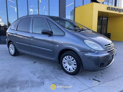 Usata Citroën Xsara Picasso 110 CV (80 kW) 2007 Grigio Monovolume