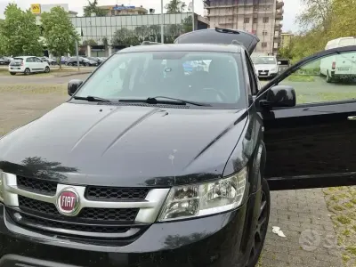 Usata Fiat Freemont 170 CV (125 kW) 2014 Nero SUV