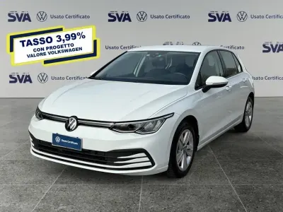Usata VW Golf VIII Life 116 CV (85 kW) 2023 Bianco Berlina