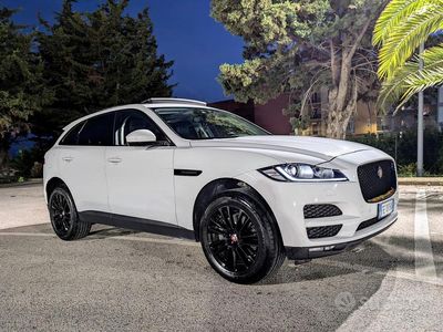Begagnad Jaguar F-Pace 180 HK (132 kW) 2017 Vit SUV