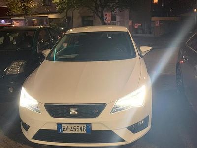 Usata Seat Leon FR 150 CV (110 kW) 2015 Bianco Coupé