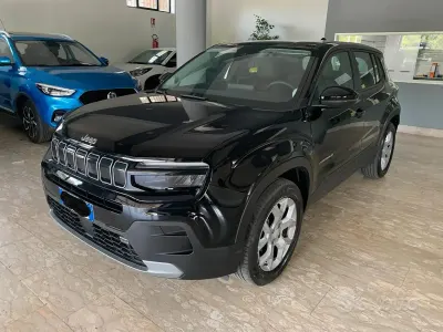 Usata Jeep Avenger Altitude 101 CV (74 kW) 2024 Nero SUV