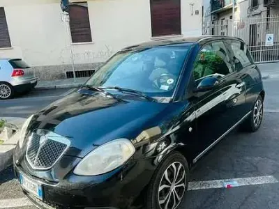 Usata Lancia Ypsilon 60 CV (44 kW) 2007 Utilitaria