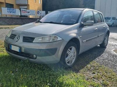 Usata Renault Mégane II 100 CV (73 kW) 2004 Grigio Utilitaria