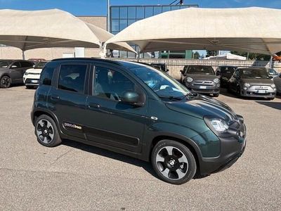 Nuova Fiat Panda Cross Cross 70 CV (51 kW) 2025 Verde Utilitaria
