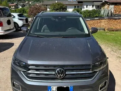 Usata VW T-Cross Advance 110 CV (80 kW) 2022 Grigio SUV