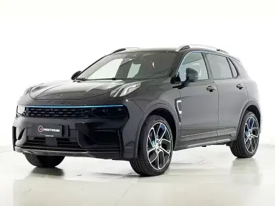 Usata Lynk & Co 01 261 CV (191 kW) 2023 Nero SUV