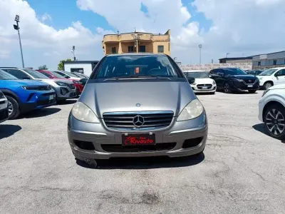 Usata Mercedes A180 Avantgarde 109 CV (80 kW) 2006 Grigio Berlina