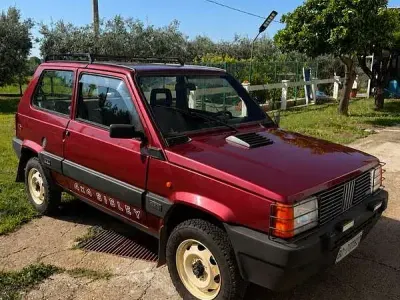 Usata Fiat Panda 4x4 50 CV (36 kW) 1988 Rosso Utilitaria