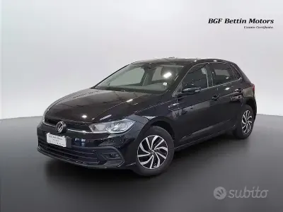 Usata VW Polo Life 95 CV (69 kW) 2023 Nero Utilitaria