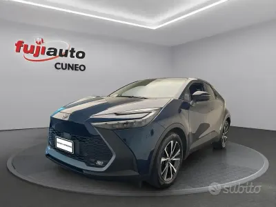 Usata Toyota C-HR Trend 197 CV (144 kW) 2024 Grigio SUV