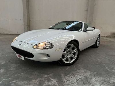 Usata Jaguar XK8 284 CV (208 kW) 1997 Bianco Cabrio