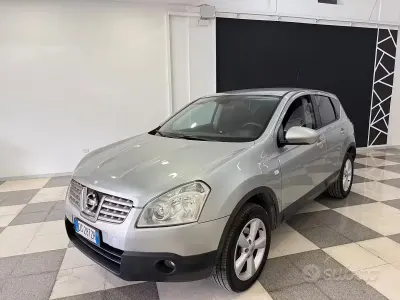 Usata Nissan Qashqai Acenta 106 CV (77 kW) 2009 Grigio SUV