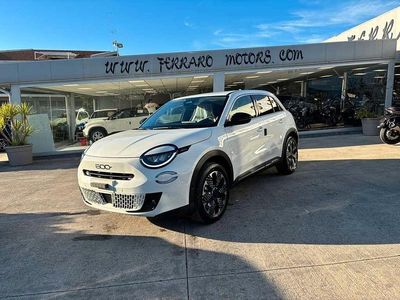 Nuova Fiat 600 La Prima 100 CV (73 kW) 2025 Bianco SUV