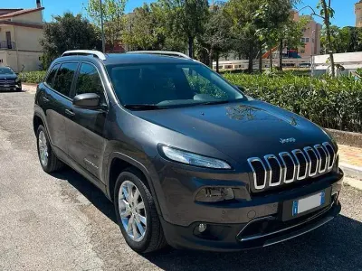 Usata Jeep Cherokee 80 CV (58 kW) 2016 Grigio SUV