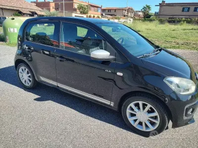 Usata VW up! 60 CV (44 kW) 2015 Utilitaria
