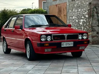 Usata Lancia Delta 140 CV (102 kW) 1991 Rosso Utilitaria