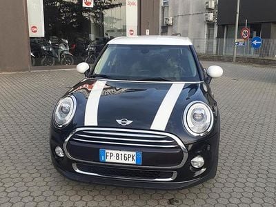 Usata Mini Cooper D Hype 116 CV (85 kW) 2018 Nero Utilitaria
