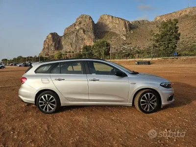 Usata Fiat Tipo 120 CV (88 kW) 2017 Grigio Station wagon