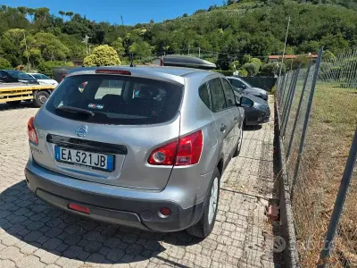 Usata Nissan Qashqai 115 CV (84 kW) 2010 Grigio SUV