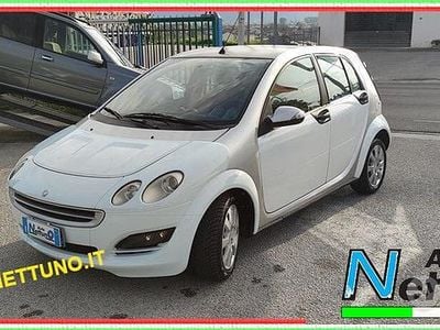 Usata Smart ForFour Passion 68 CV (50 kW) 2005 Bianco Utilitaria