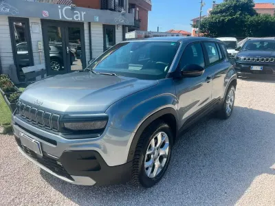 Usata Jeep Avenger Altitude 101 CV (74 kW) 2024 Argento SUV