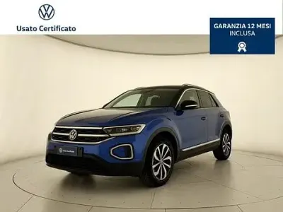 Usata VW T-Roc Style 110 CV (80 kW) 2023 Blu SUV