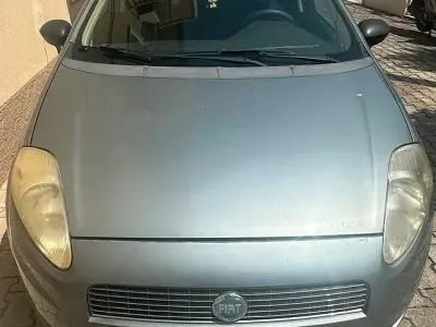 Usata Fiat Grande Punto Active 65 CV (47 kW) 2007 Grigio Utilitaria