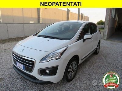 Usata Peugeot 3008 120 CV (88 kW) 2015 Bianco Station wagon