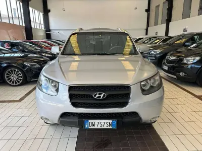 Usata Hyundai Santa Fe Dynamiq 155 CV (114 kW) 2009 Argento SUV