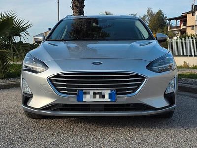 Usata Ford Focus Titanium 120 CV (88 kW) 2019 Grigio Station wagon