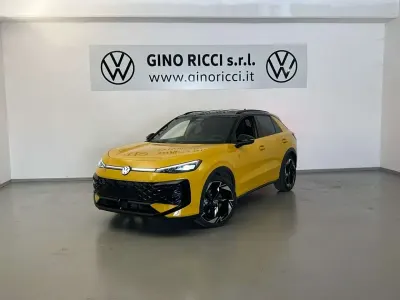 Nuova VW T-Roc R-line 150 CV (110 kW) 2026 Giallo SUV