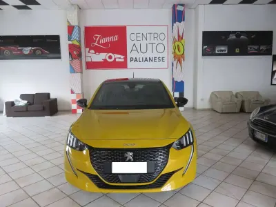 Usata Peugeot 208 GT-line 131 CV (96 kW) 2019 Giallo Utilitaria