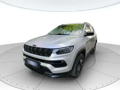 Usata Jeep Compass Night Eagle 131 CV (96 kW) 2022 Argento SUV