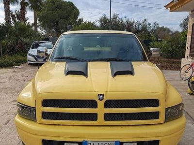 Usata Dodge Magnum 1996 Giallo SUV