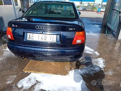 Usata Audi A4 150 CV (110 kW) 1995 Blu Berlina