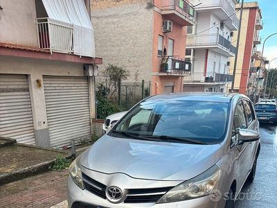 Usata Toyota Verso 132 CV (97 kW) 2014 Monovolume