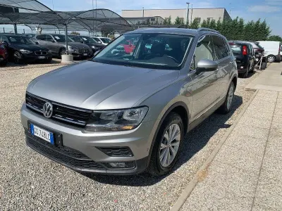 Usata VW Tiguan Advance 150 CV (110 kW) 2020 Grigio SUV