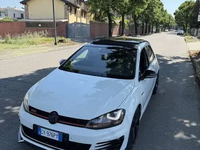 Usata VW Golf VII GTI 220 CV (161 kW) 2016 Berlina