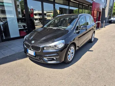 Usata BMW 216 Active Tourer Luxury Line 116 CV (85 kW) 2015 Nero Monovolume