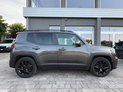 Usata Jeep Renegade Night Eagle 120 CV (88 kW) 2021 Grigio SUV