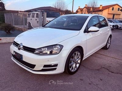 Usata VW Golf VII Highline 110 CV (80 kW) 2017 Bianco Berlina