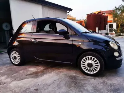 Usata Fiat 500 Lounge 86 CV (63 kW) 2011 Nero Utilitaria